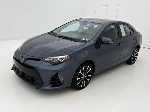 Used 2019 Toyota Corolla SE FWD image 4