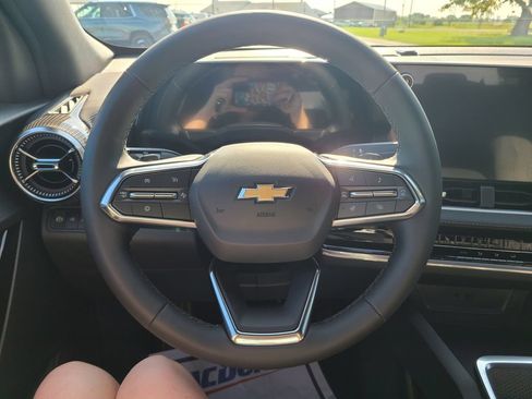New 2027 Chevrolet Equinox LT FWD image 28