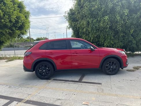 Used 2024 Honda HR-V Sport image 6