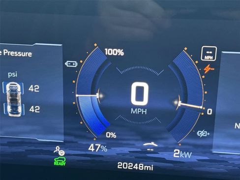 Used 2024 Chevrolet Equinox EV RS FWD image 30