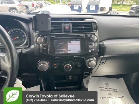 Used 2018 Toyota 4Runner TRD Off-Road Premium AWD/4WD image 11