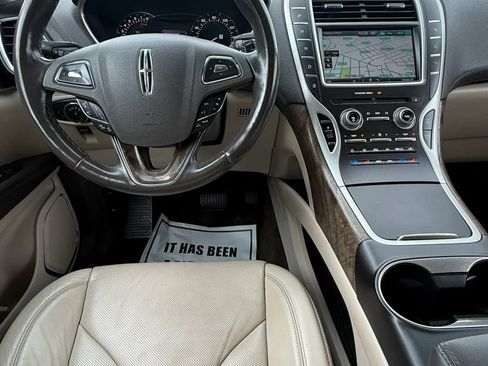 Used 2016 Lincoln MKX Reserve w/ Technology Package AWD/4WD image 39