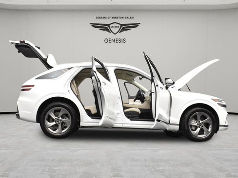New 2026 Genesis GV70 2.5T Select AWD/4WD image 21