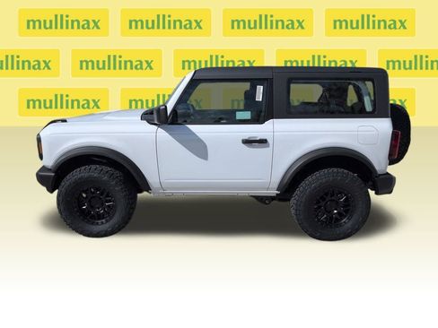 New 2025 Ford Bronco Base image 11