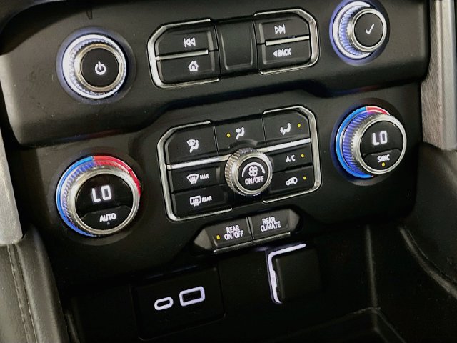 Used 2022 GMC Yukon XL SLE w/ Max Trailering Package AWD/4WD image 19
