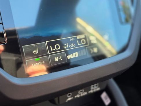 Used 2024 RAM 2500 Big Horn image 25