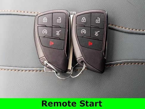 New 2025 GMC Acadia AT4 image 29