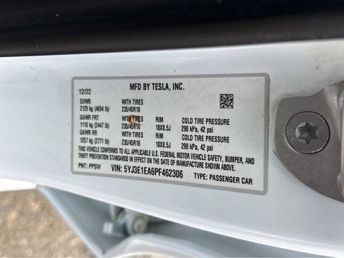 Used 2023 Tesla Model 3 Standard Range image 40