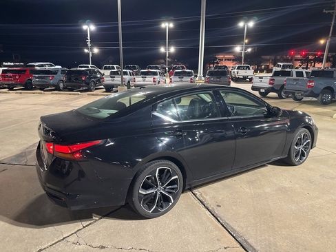 Used 2024 Nissan Altima 2.5 SR image 6