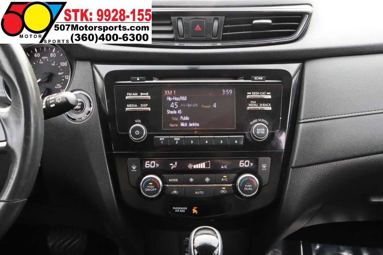 Used 2017 Nissan Rogue SV FWD image 23