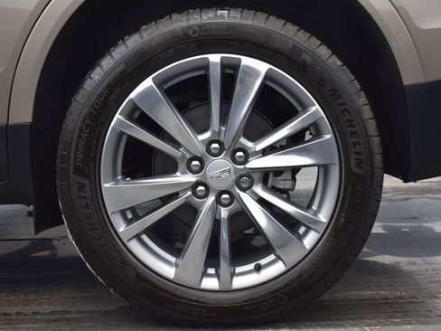 Certified 2023 Cadillac XT5 Premium Luxury w/ Platinum Package image 9