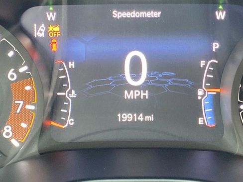 Used 2022 Jeep Compass Trailhawk w/ Trailhawk Convenience Group image 22