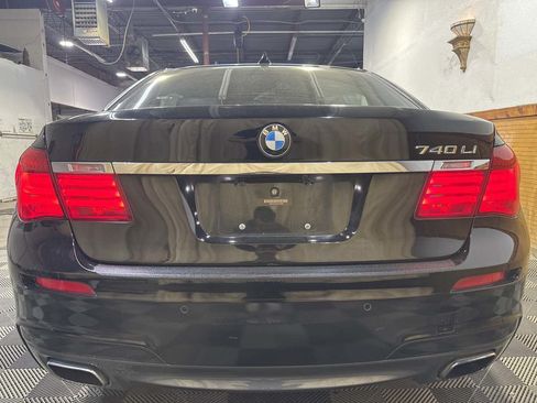 Used 2013 BMW 740Li RWD image 3