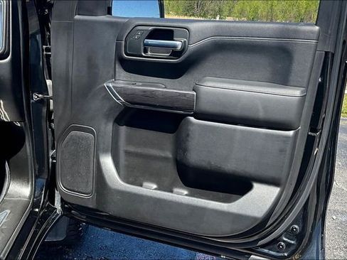 Used 2019 Chevrolet Silverado 1500 LTZ image 29