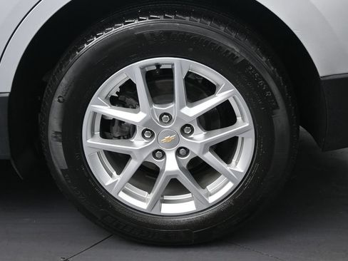 Used 2022 Chevrolet Equinox LT FWD image 11