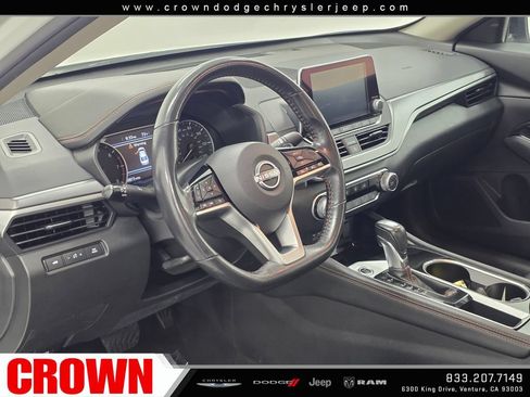 Used 2024 Nissan Altima 2.5 SR FWD image 24