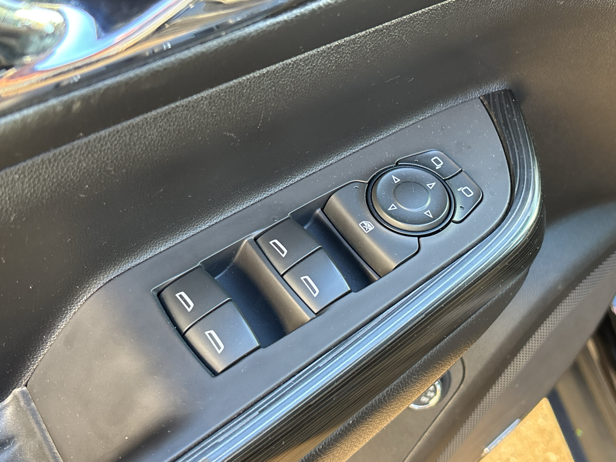 Used 2018 GMC Acadia SLT FWD image 13