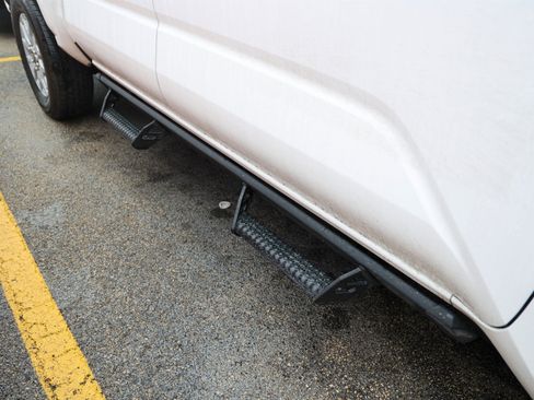 Used 2025 Toyota Tacoma SR image 12