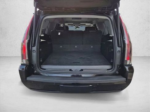 Used 2018 Cadillac Escalade ESV Premium Luxury AWD/4WD image 6