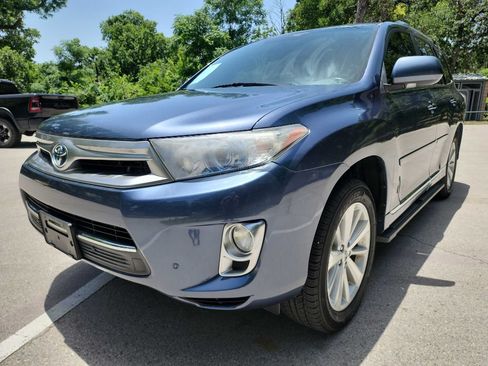 Used 2013 Toyota Highlander Limited AWD/4WD image 3