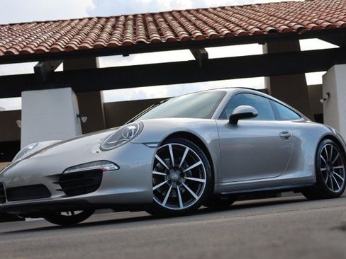 Used 2013 Porsche 911 Carrera 4 AWD/4WD image 3