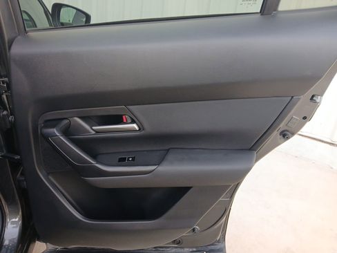 Used 2025 MAZDA CX-50 AWD 2.5 S w/ Premium Package image 17