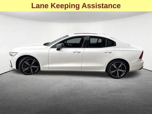 Used 2024 Volvo S60 B5 Plus AWD/4WD image 6