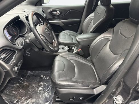 Used 2021 Jeep Cherokee High Altitude image 11