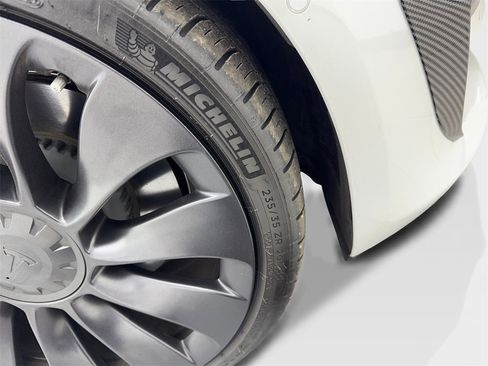 Used 2021 Tesla Model 3 Performance image 72