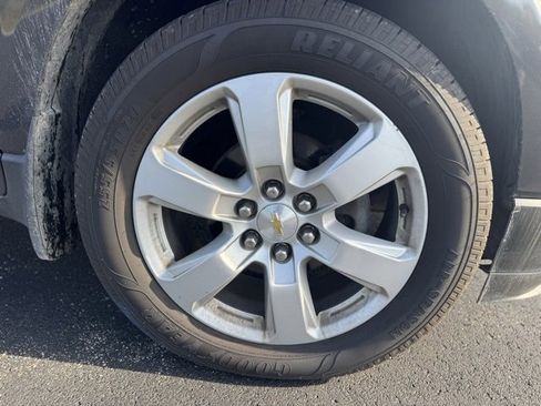 Used 2017 Chevrolet Traverse LT w/ Style and Technology Package image 10