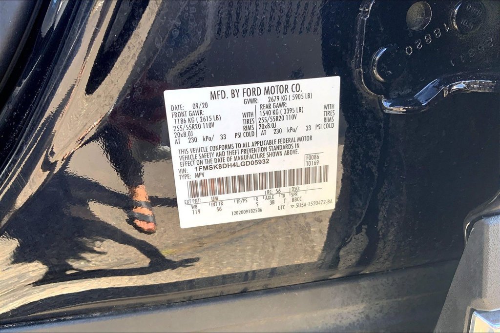 Used 2020 Ford Explorer XLT w/ Equipment Group 202A AWD/4WD image 35