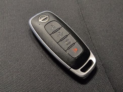 Used 2024 Nissan Sentra S FWD image 32