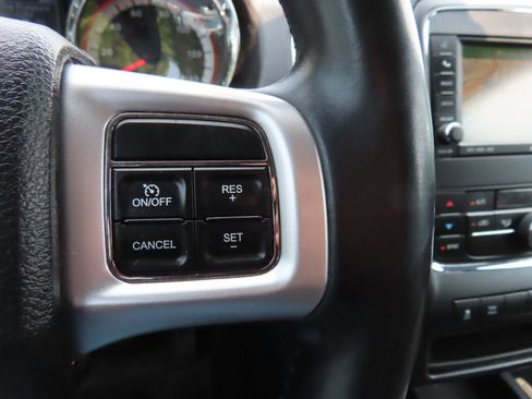 Used 2011 Dodge Durango Crew w/ Entry Nav/Commuter Group AWD/4WD image 19