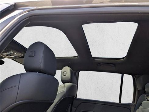 Certified 2023 Mercedes-Benz GLB 250 4MATIC image 19