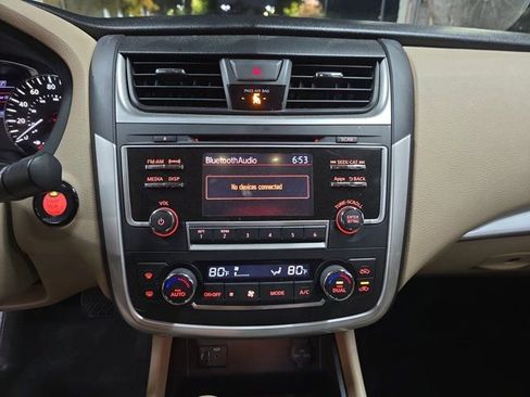 Used 2016 Nissan Altima 2.5 SV image 19