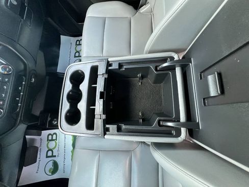 Used 2019 GMC Sierra 2500 4x4 Double Cab w/ Sierra Convenience Package image 17
