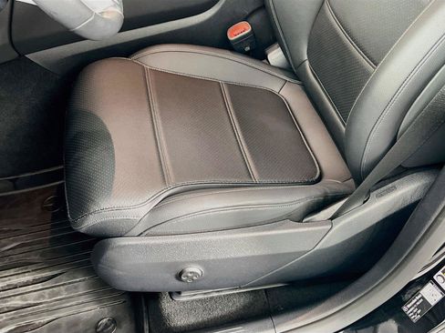 Certified 2026 Mercedes-Benz GLC 300 4MATIC image 21