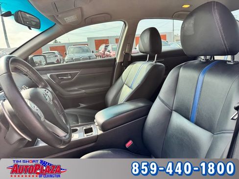 Used 2018 Nissan Altima 2.5 SR w/ SR Midnight Edition FWD image 18