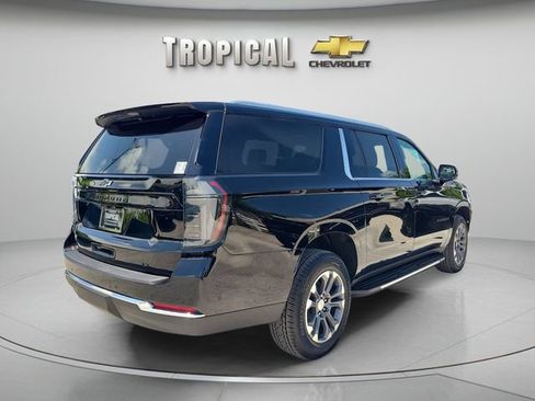 New 2026 Chevrolet Suburban LT w/ Comfort Package RWD image 5