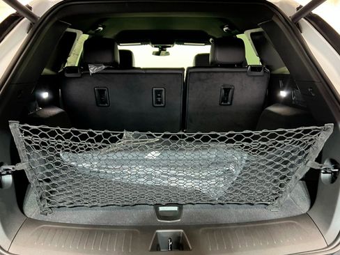 New 2025 Cadillac XT5 Luxury image 23