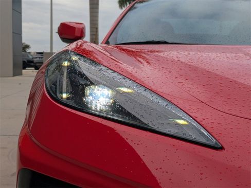 Used 2021 Chevrolet Corvette Stingray Premium Conv w/ Z51 Performance Package image 10