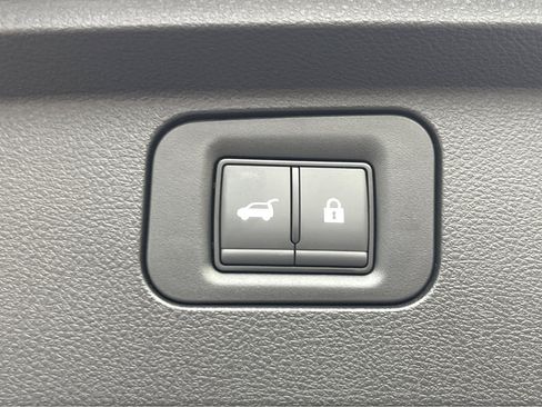 Certified 2025 INFINITI QX80 Sensory image 27