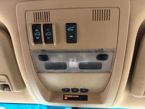 Used 2012 GMC Yukon XL Denali image 54