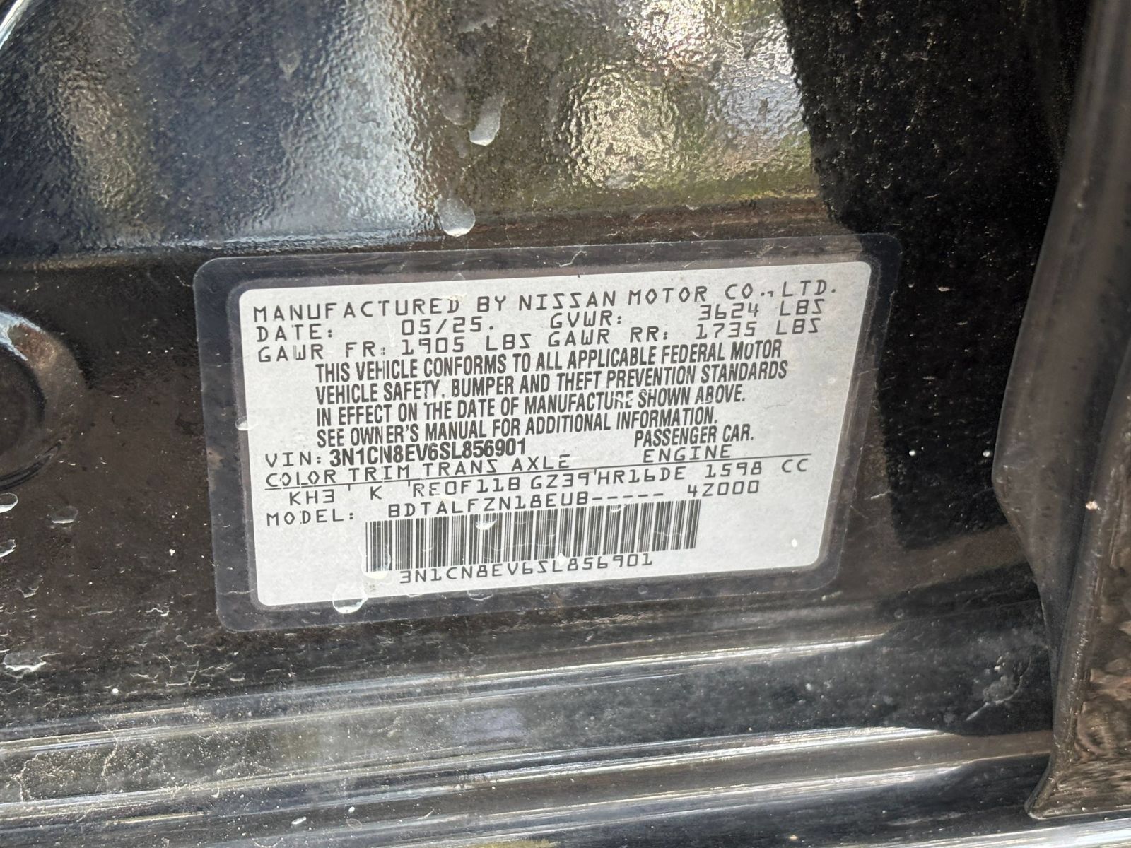 Used 2025 Nissan Versa SV FWD image 27