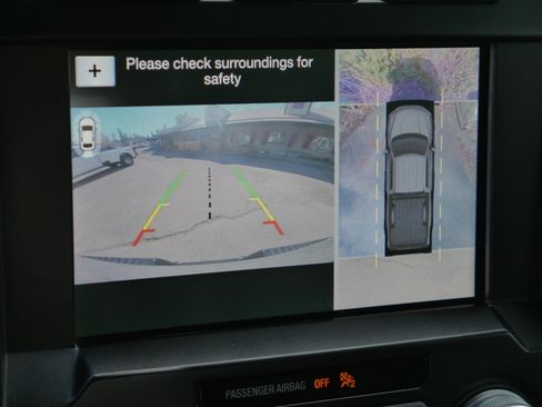 Used 2019 Ford F150 Platinum w/ Equipment Group 701A Luxury image 15