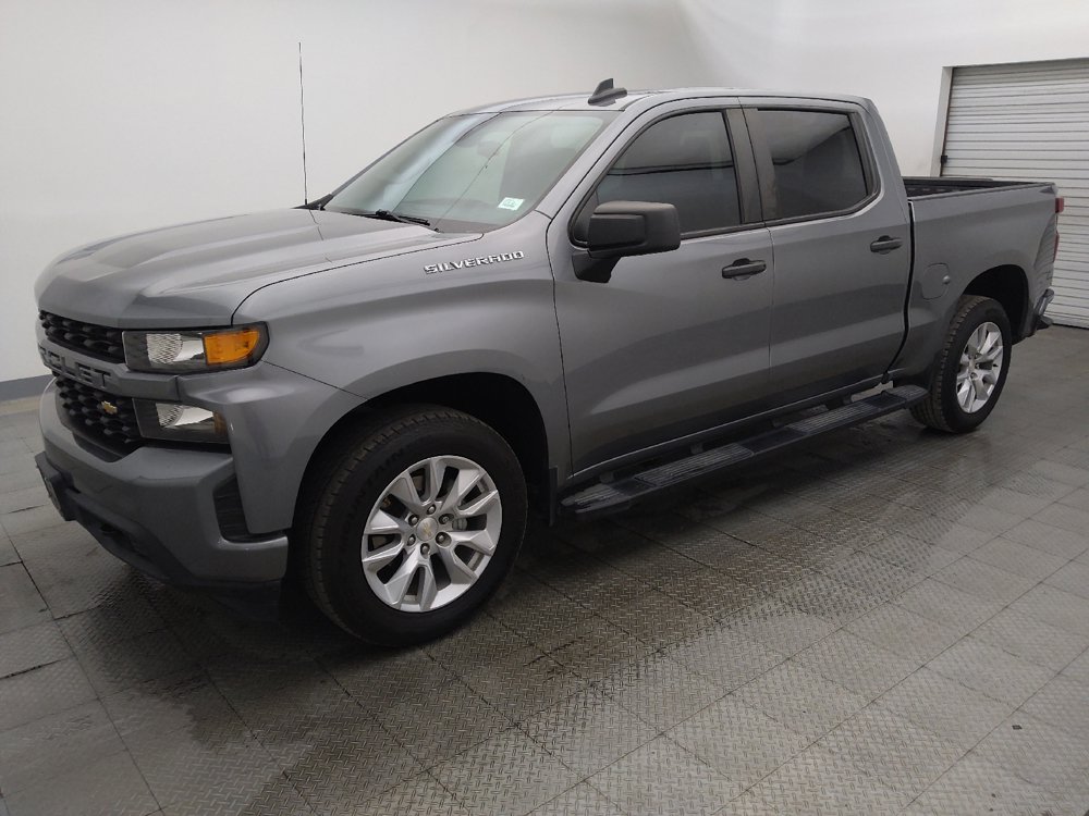 Used 2021 Chevrolet Silverado 1500 Custom w/ Safety Confidence Package RWD image 2