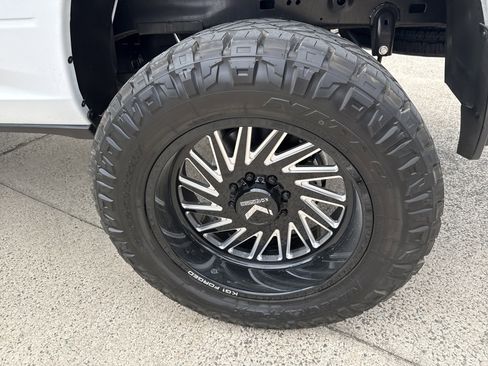 New 2026 RAM 2500 Laramie w/ Night Edition AWD/4WD image 18