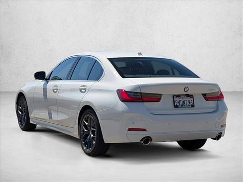 Used 2025 BMW 330i Sedan w/ Convenience Package RWD image 7