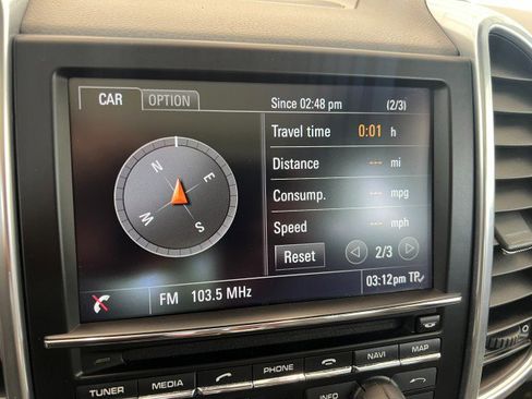 Used 2014 Porsche Cayenne Platinum Edition AWD/4WD image 19