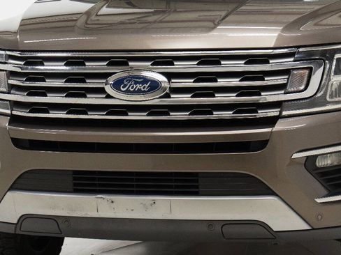 Used 2018 Ford Expedition Limited image 10